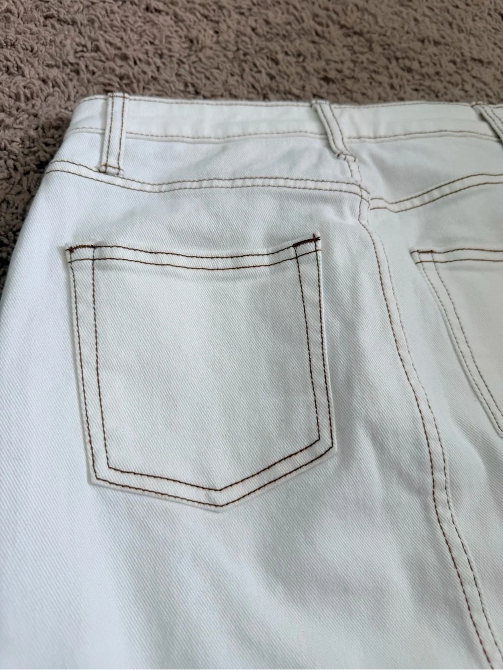 Gianni Bini Ivory Denim Midi Skirt with Contrast Stitching size 3